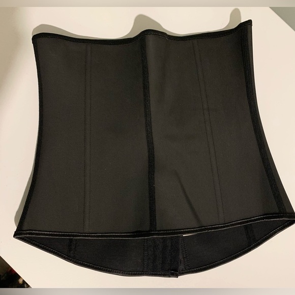 NEW Black Waist trainer high quality
- size Large - Picture 3 of 6